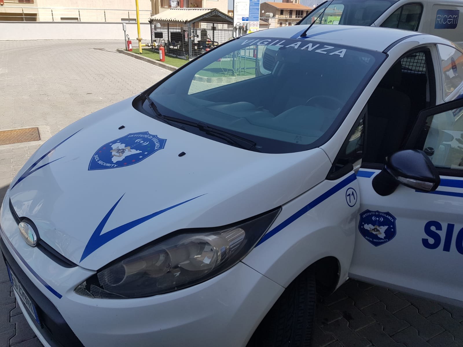 Una pattuglia Sicil Security in uscita